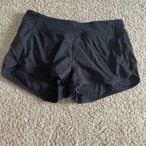 Black ivivva athletic shorts size kids 14